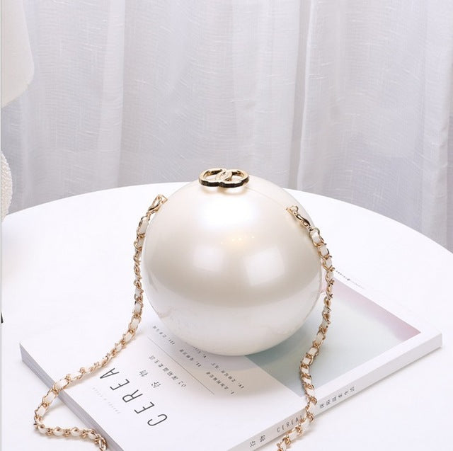 Newest  Circular Ball Women White Acrylic Clutch Bag Evening Bags Perfume Bottle Acrylic Chain Shoulder Handbags Purses